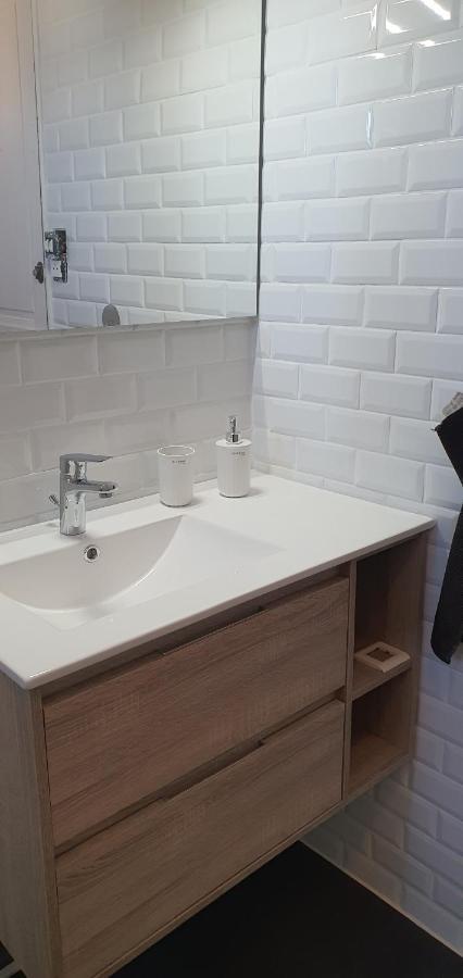Appartement Avec Terrasse Quartier Montplaisir Arles Buitenkant foto